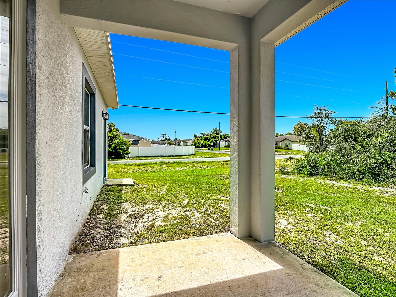 106 OAK CIR