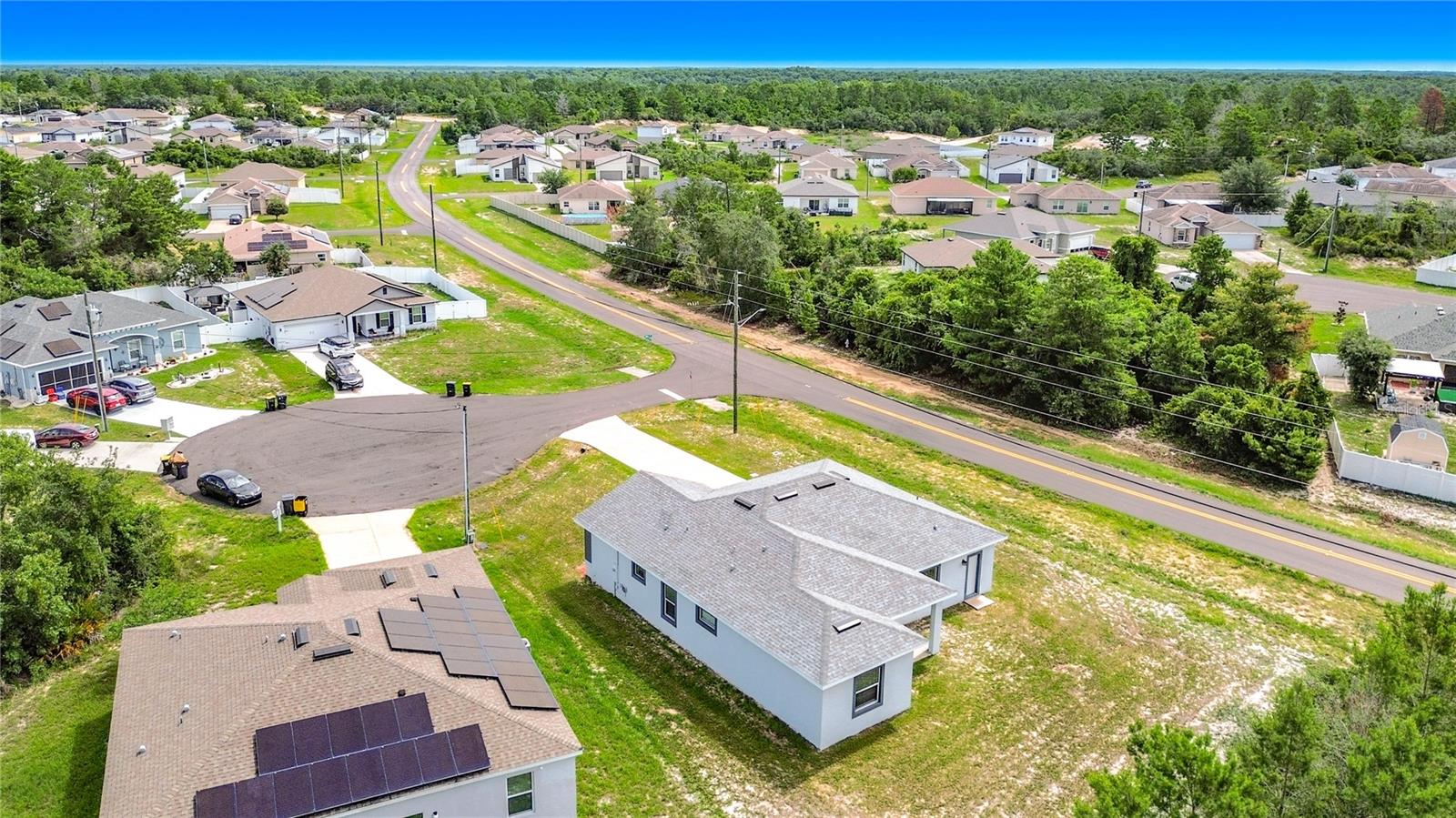 106 OAK CIR