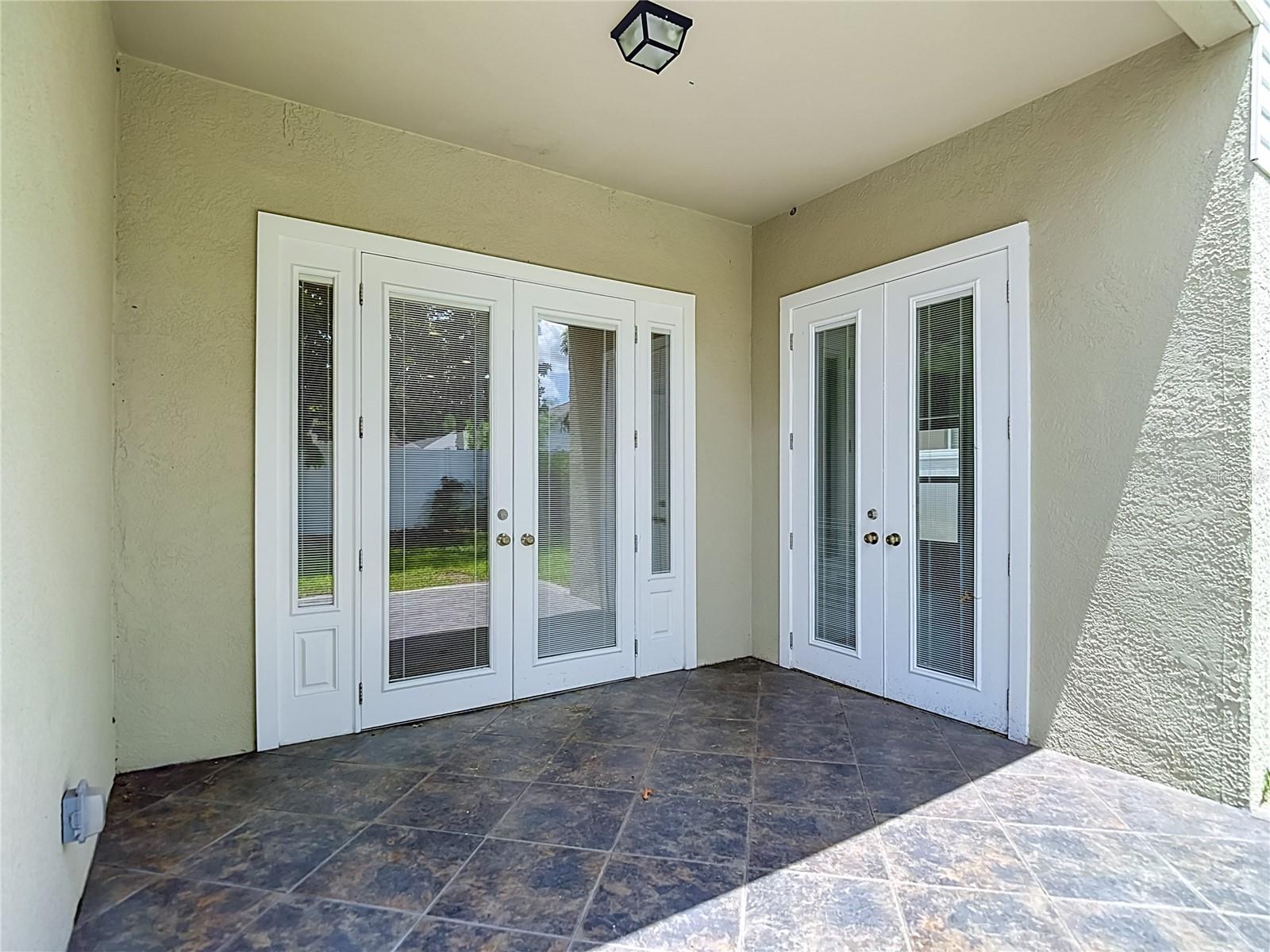 805 LESA GLEN PL