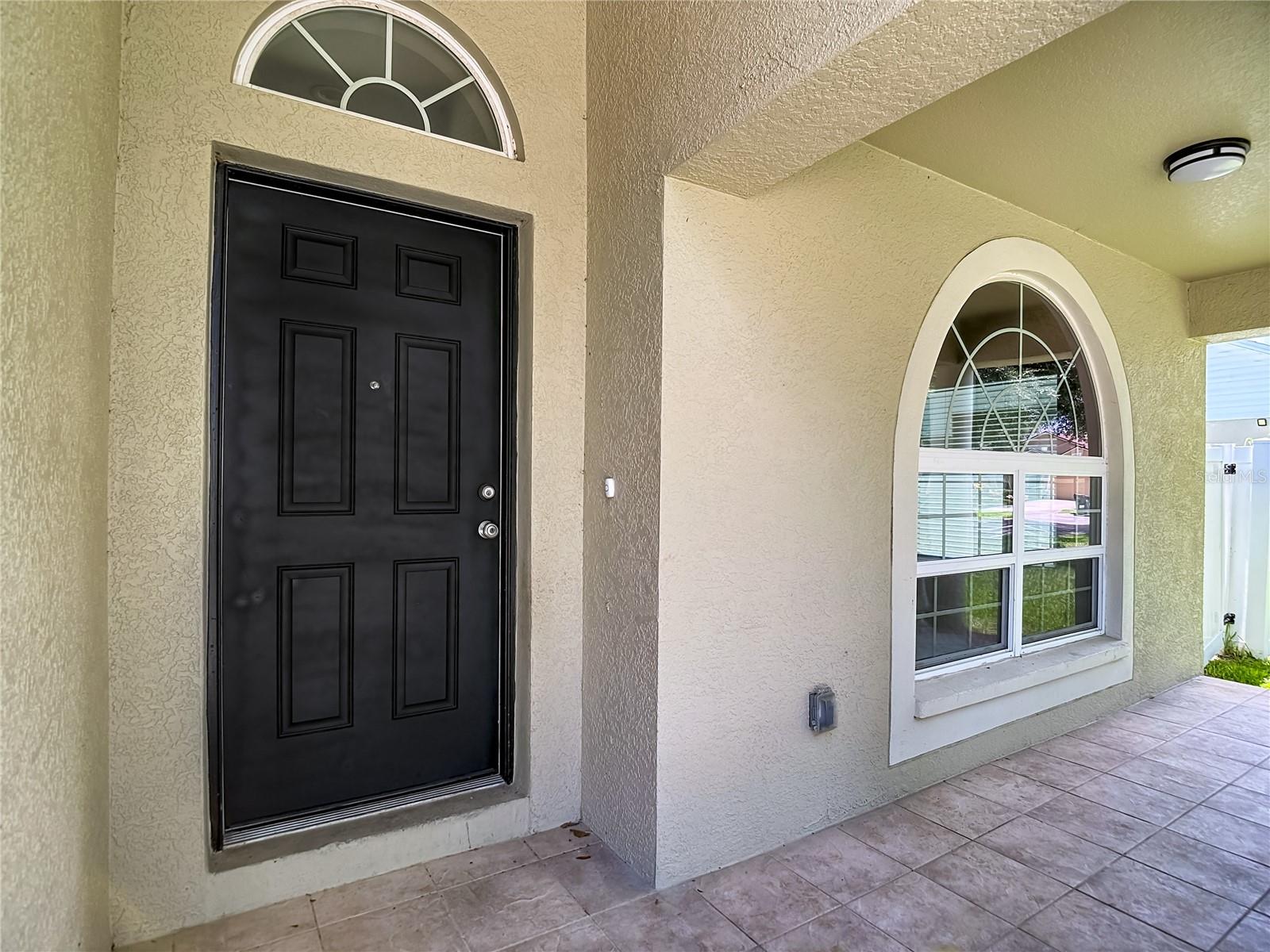 805 LESA GLEN PL