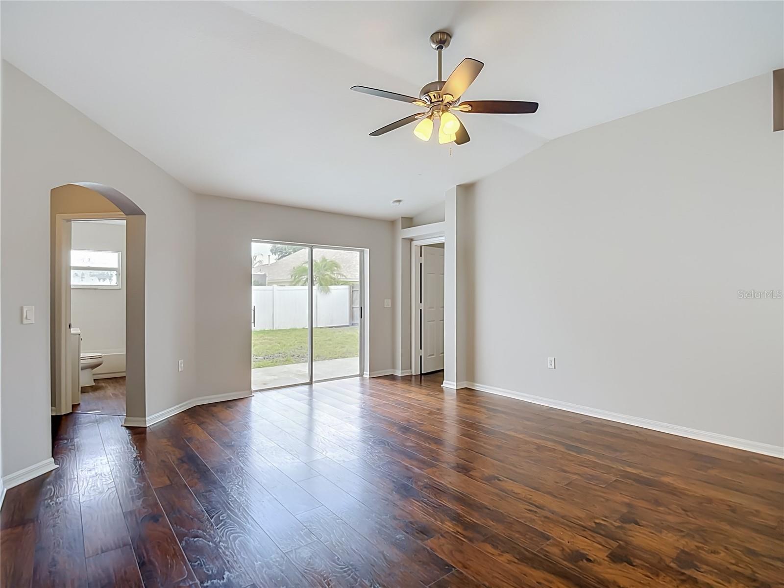 1732 HULETT DR
