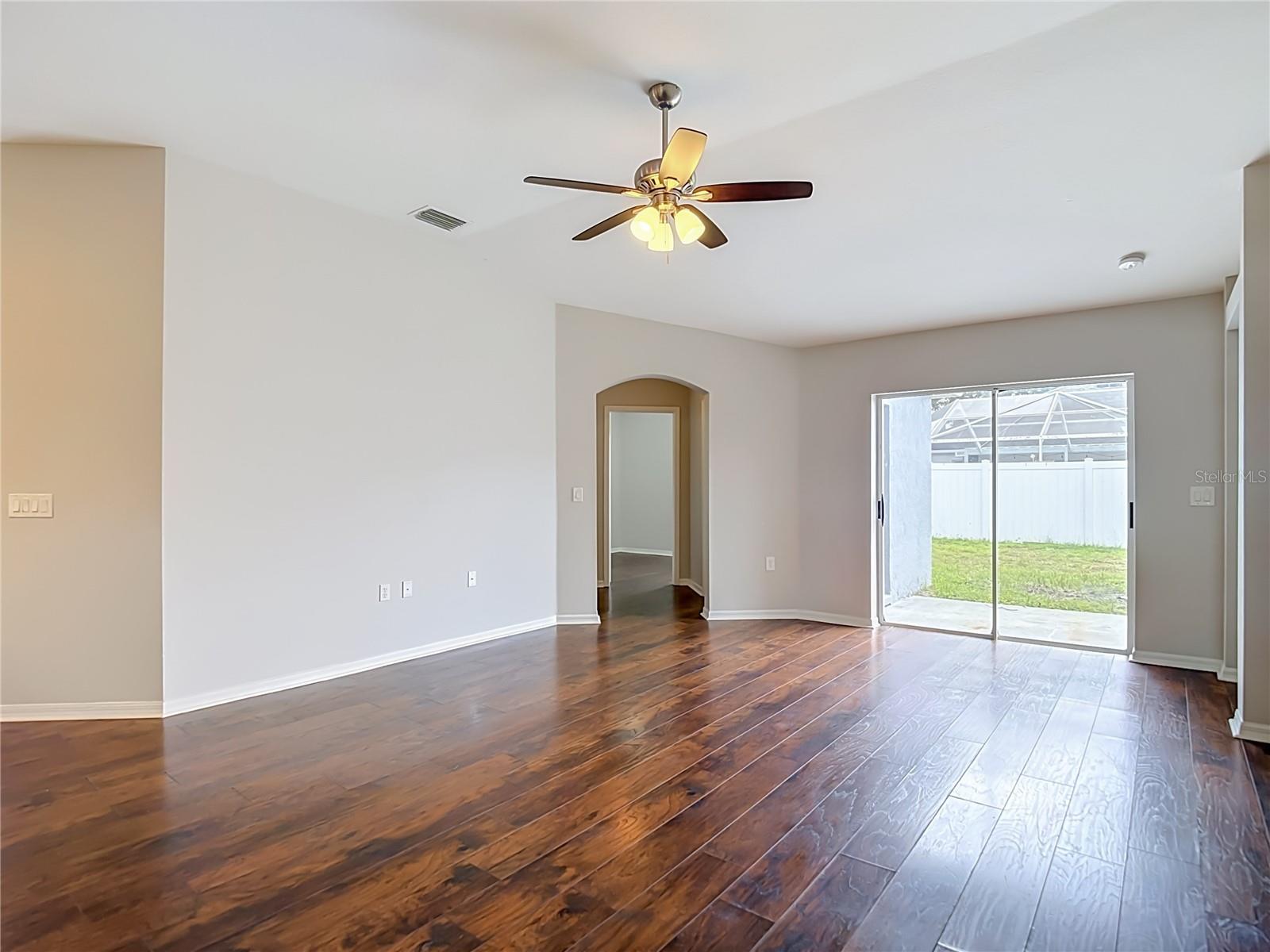 1732 HULETT DR