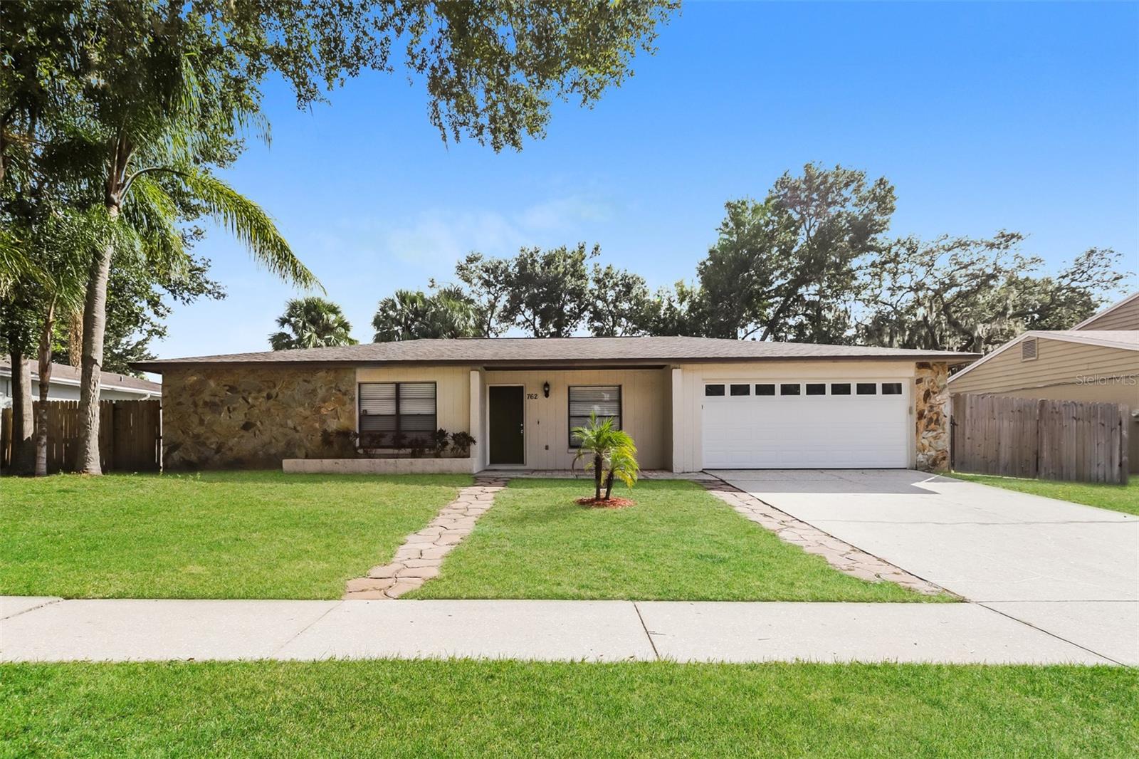 762 ISLETON DR