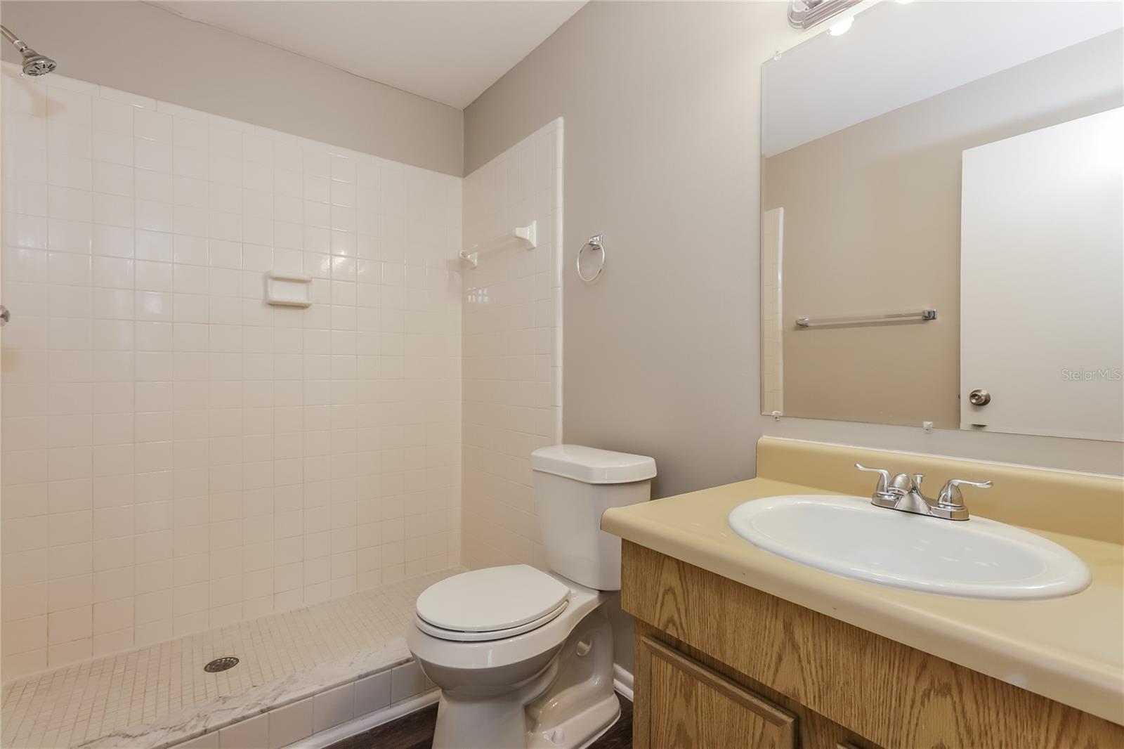 1002 PINEHAVEN CT