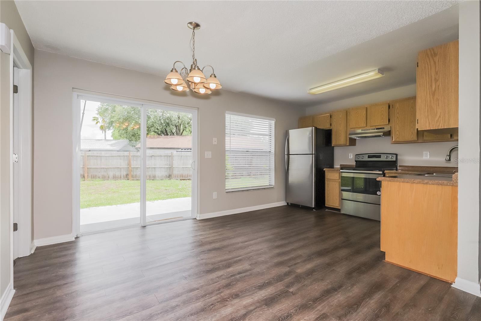 1002 PINEHAVEN CT
