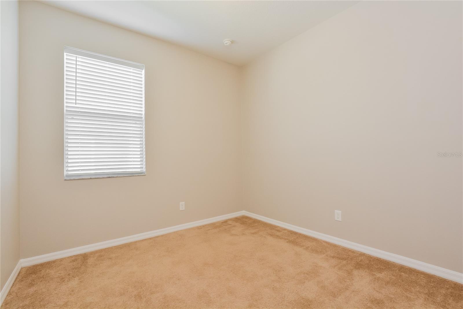 5061 GANDROSS LN
