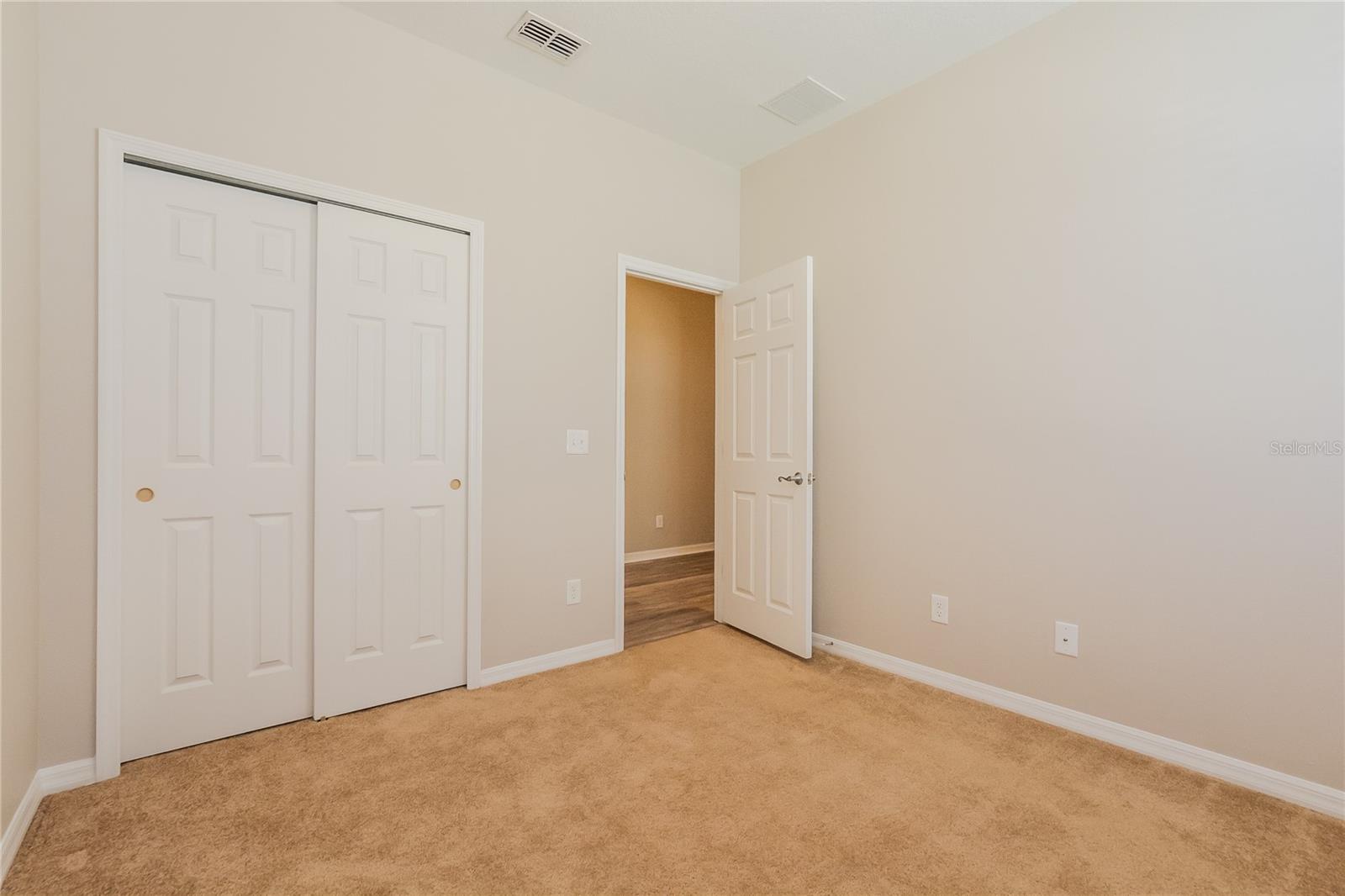5061 GANDROSS LN