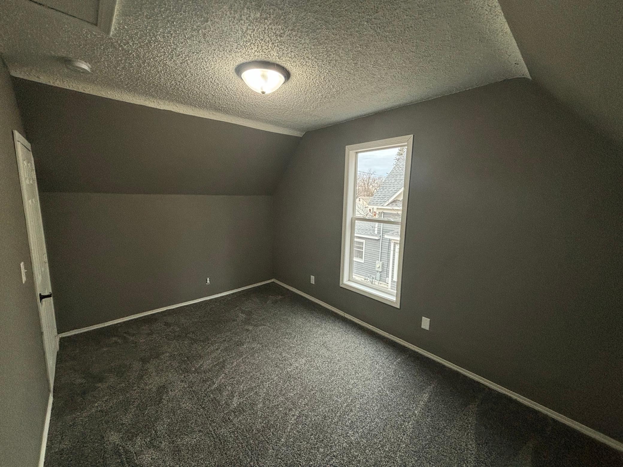 811 N 4th Street