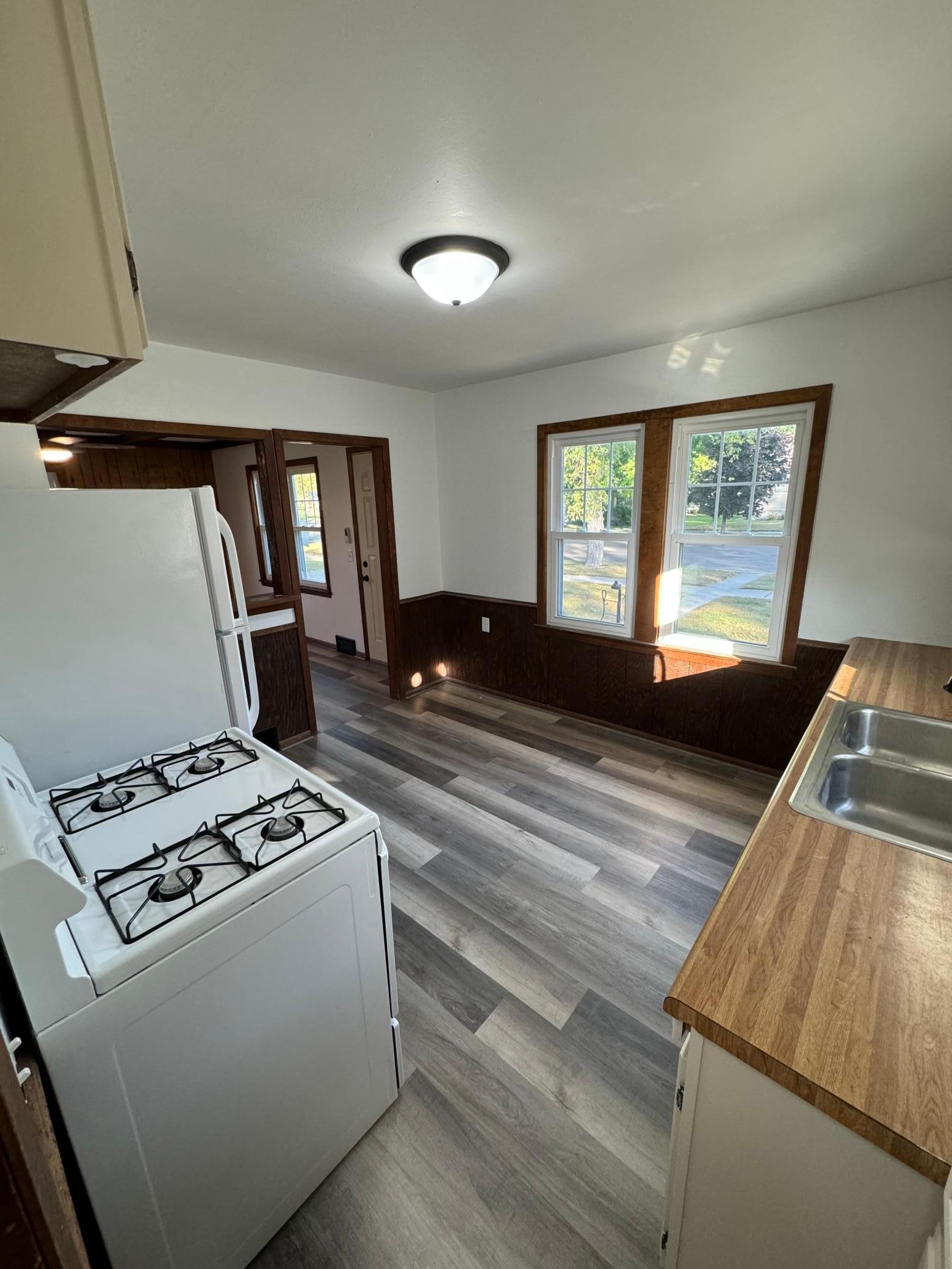 205 17th Street N