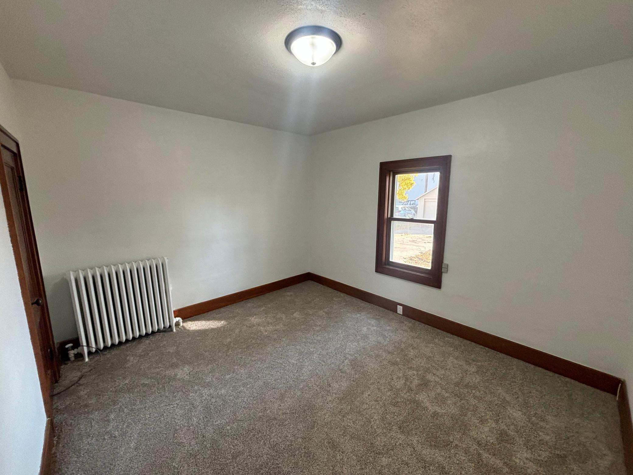 423 NE 2nd Street
