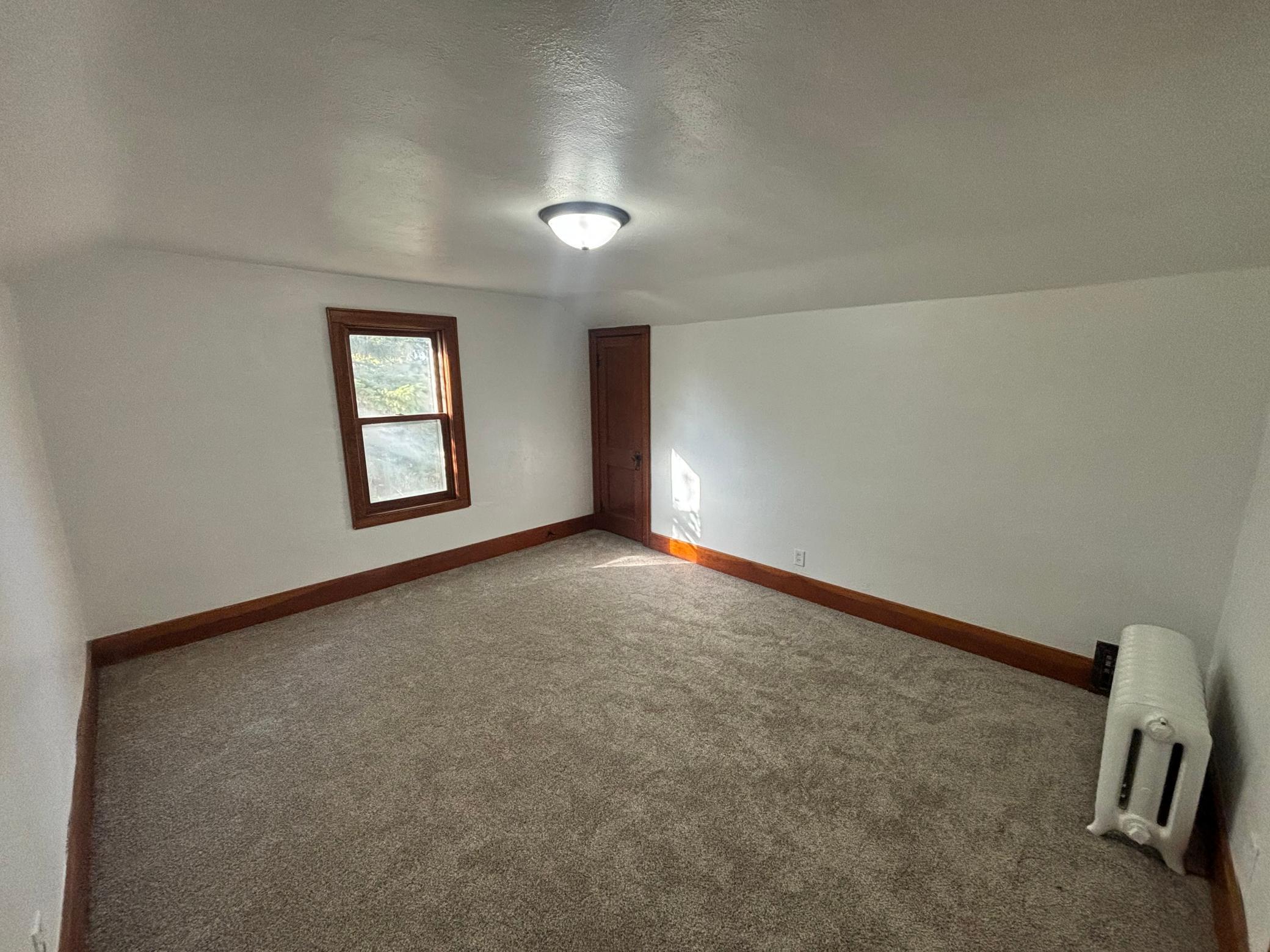 423 NE 2nd Street