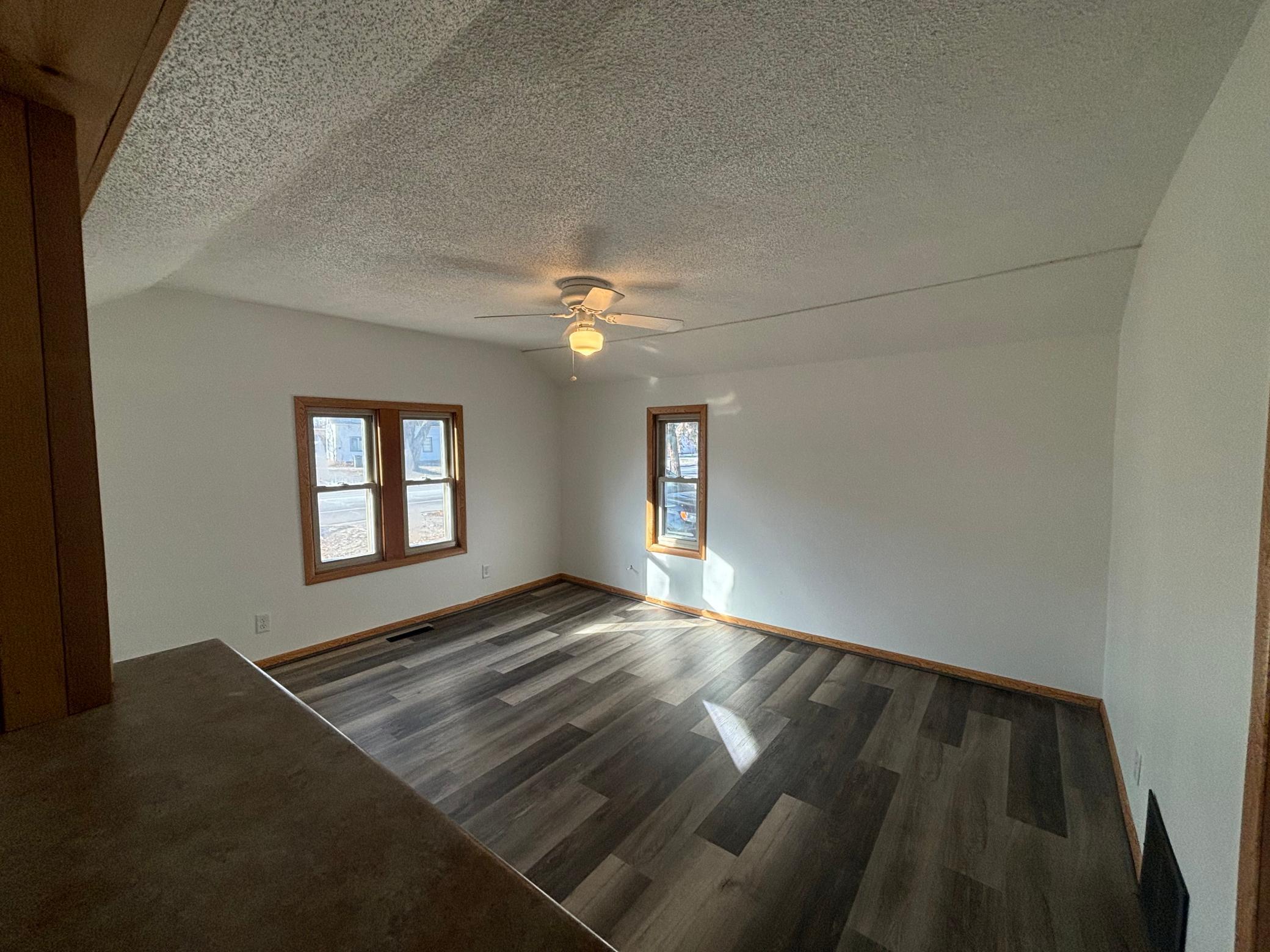 140 Broadway Avenue S