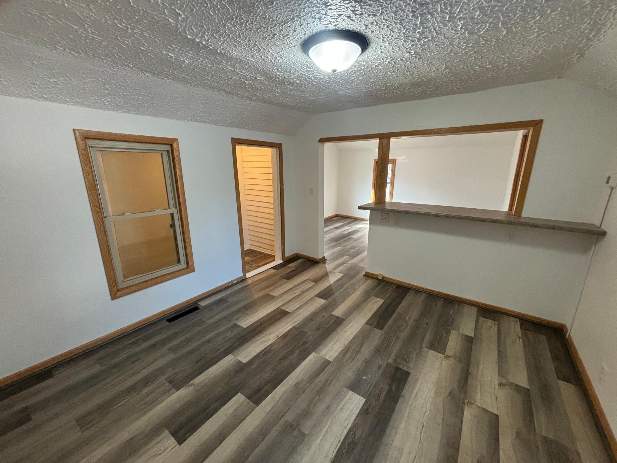 140 Broadway Avenue S