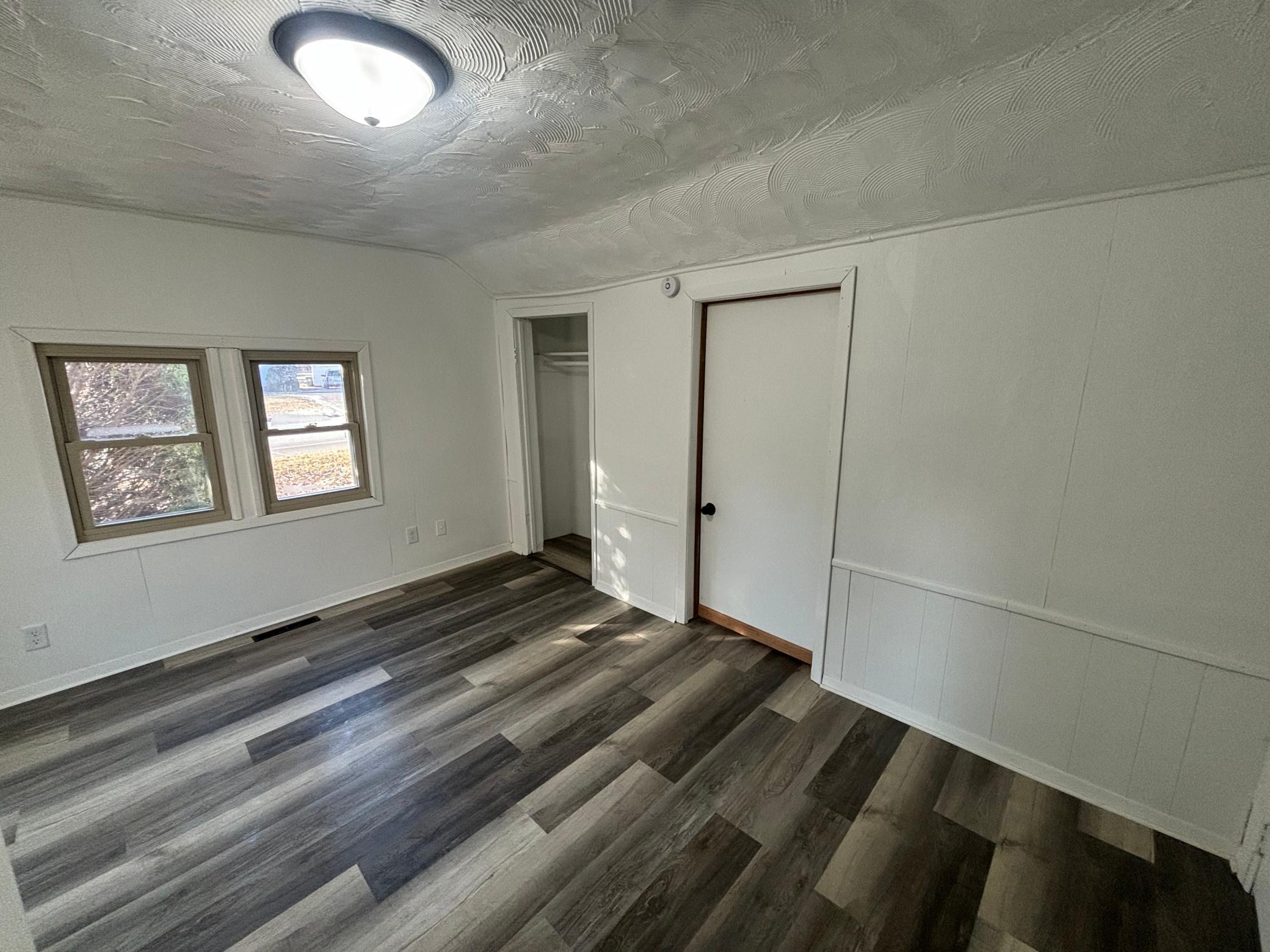 140 Broadway Avenue S