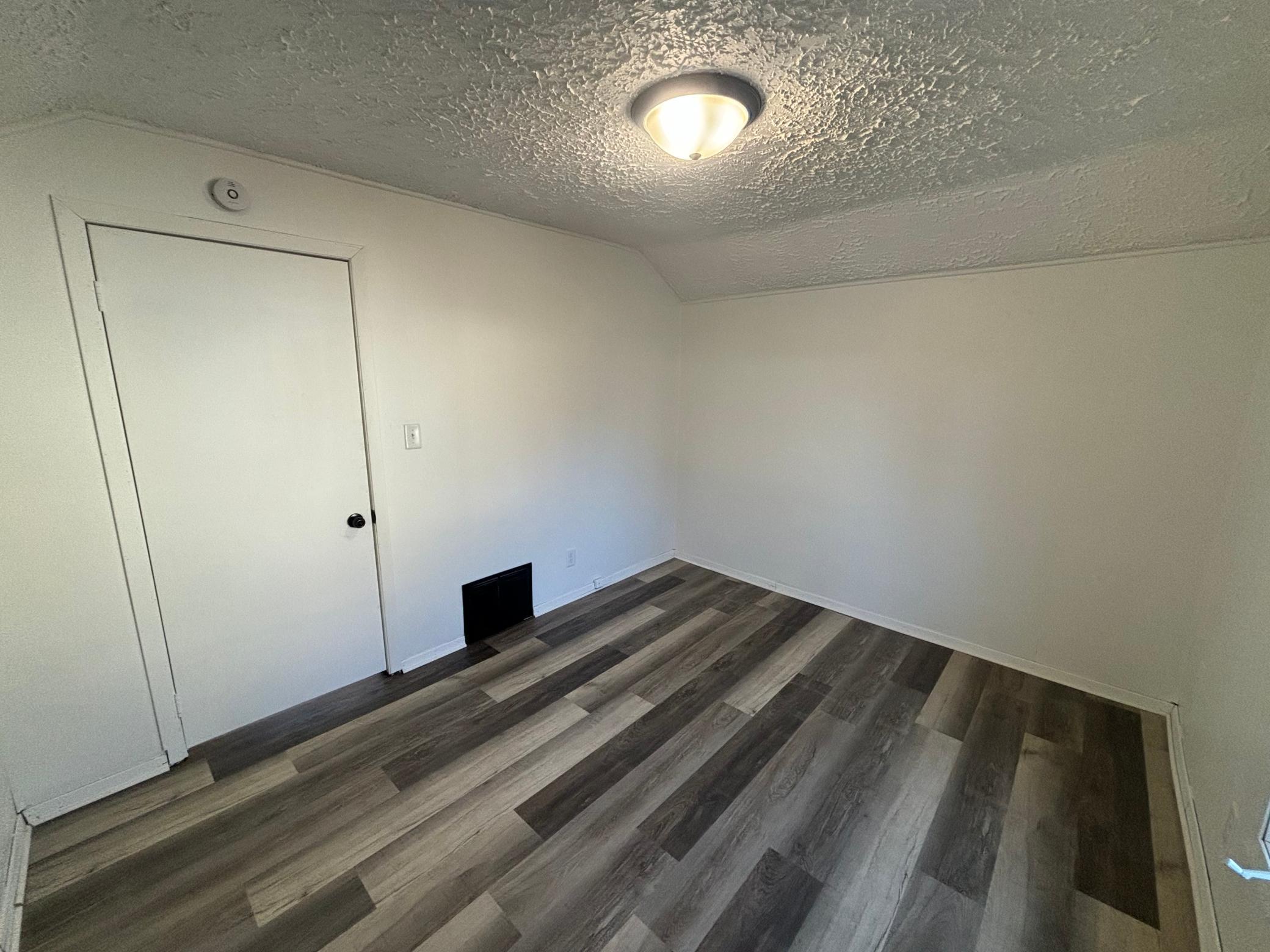 140 Broadway Avenue S