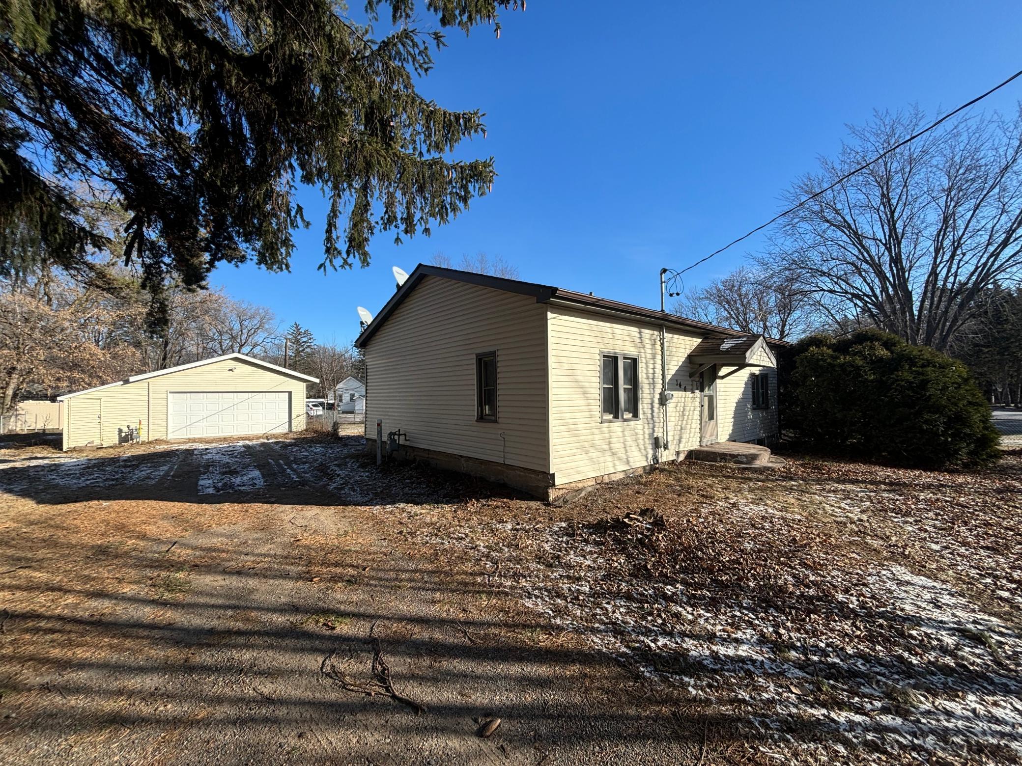 140 Broadway Avenue S