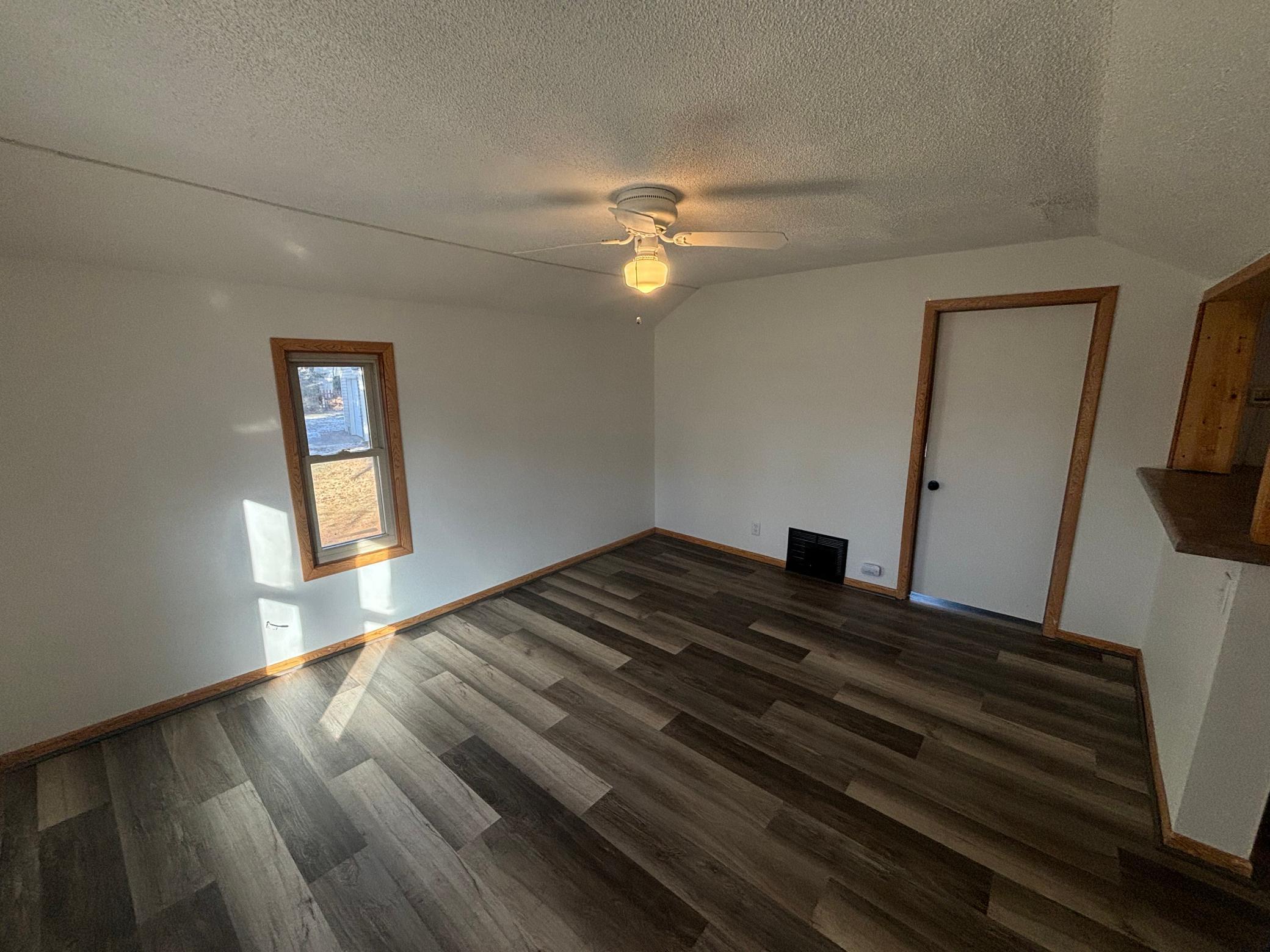 140 Broadway Avenue S