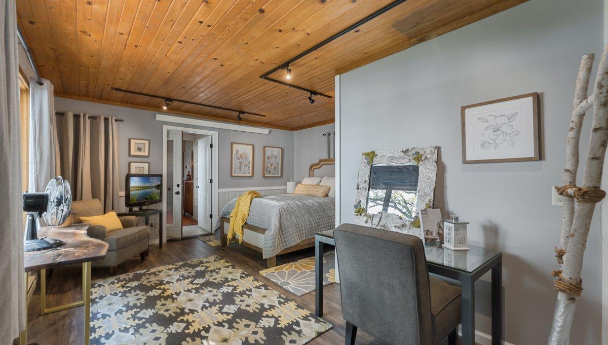 22010 62nd Street NW