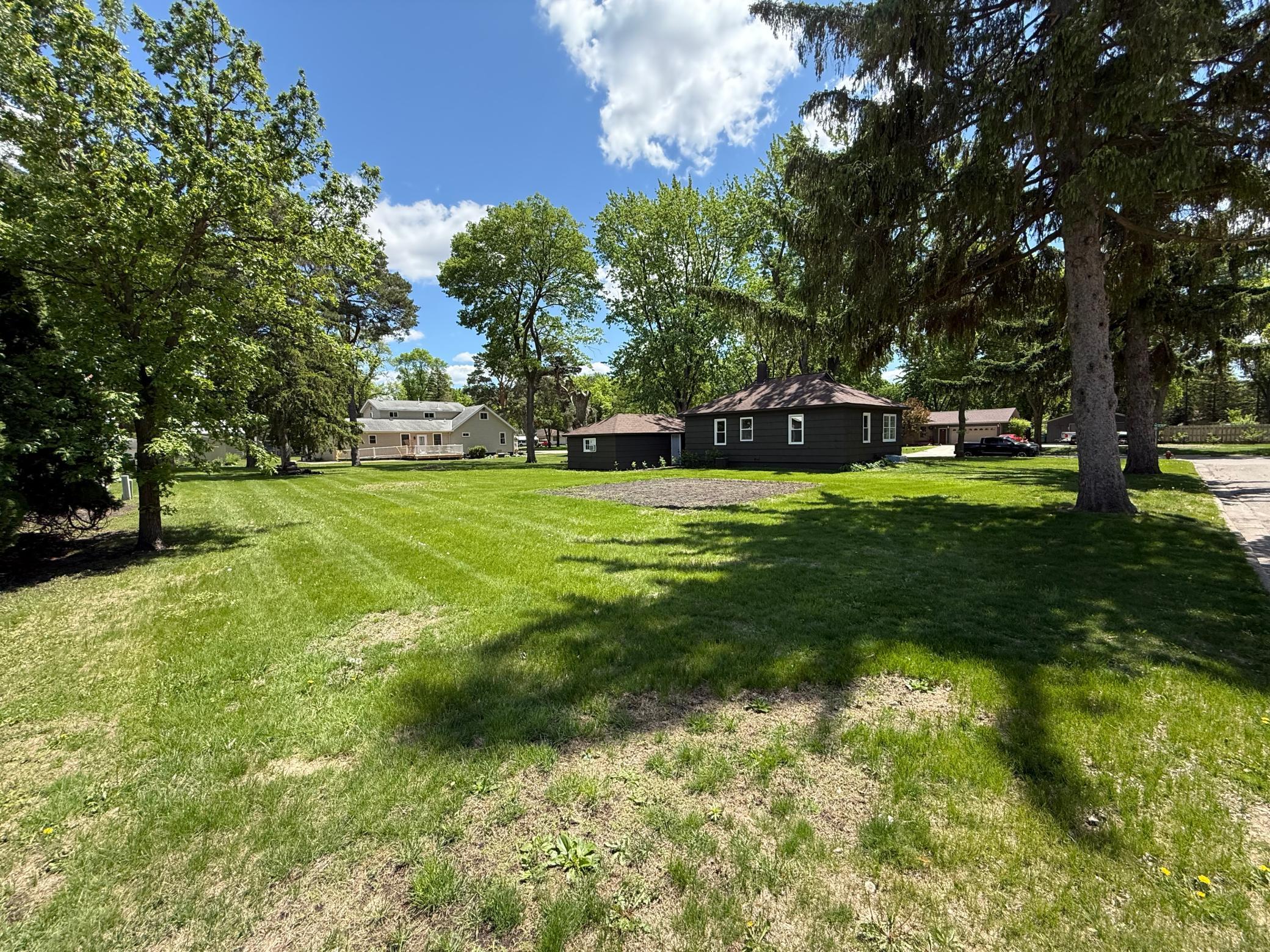 446 W Darwin Street