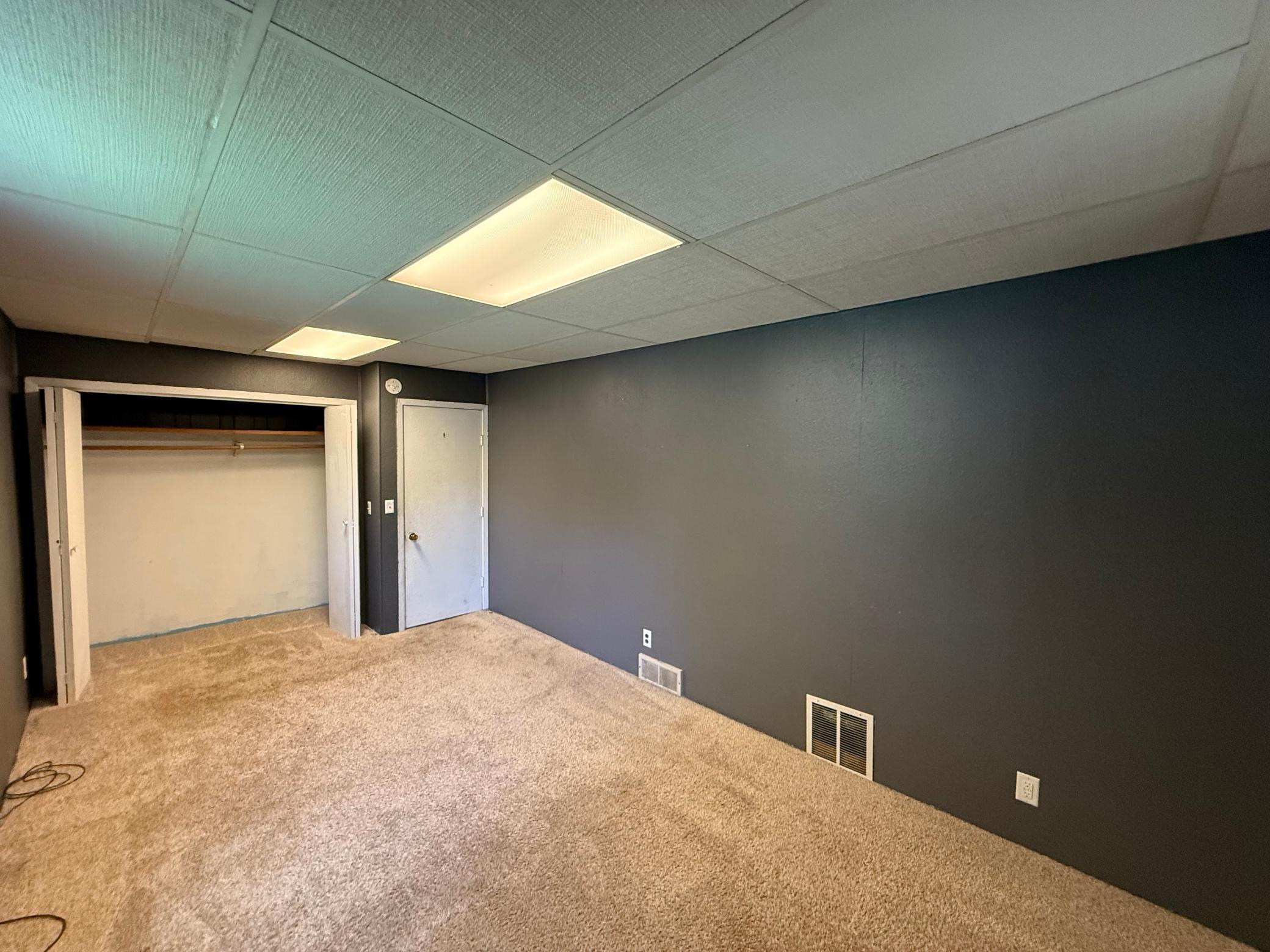 400 S Swift Avenue