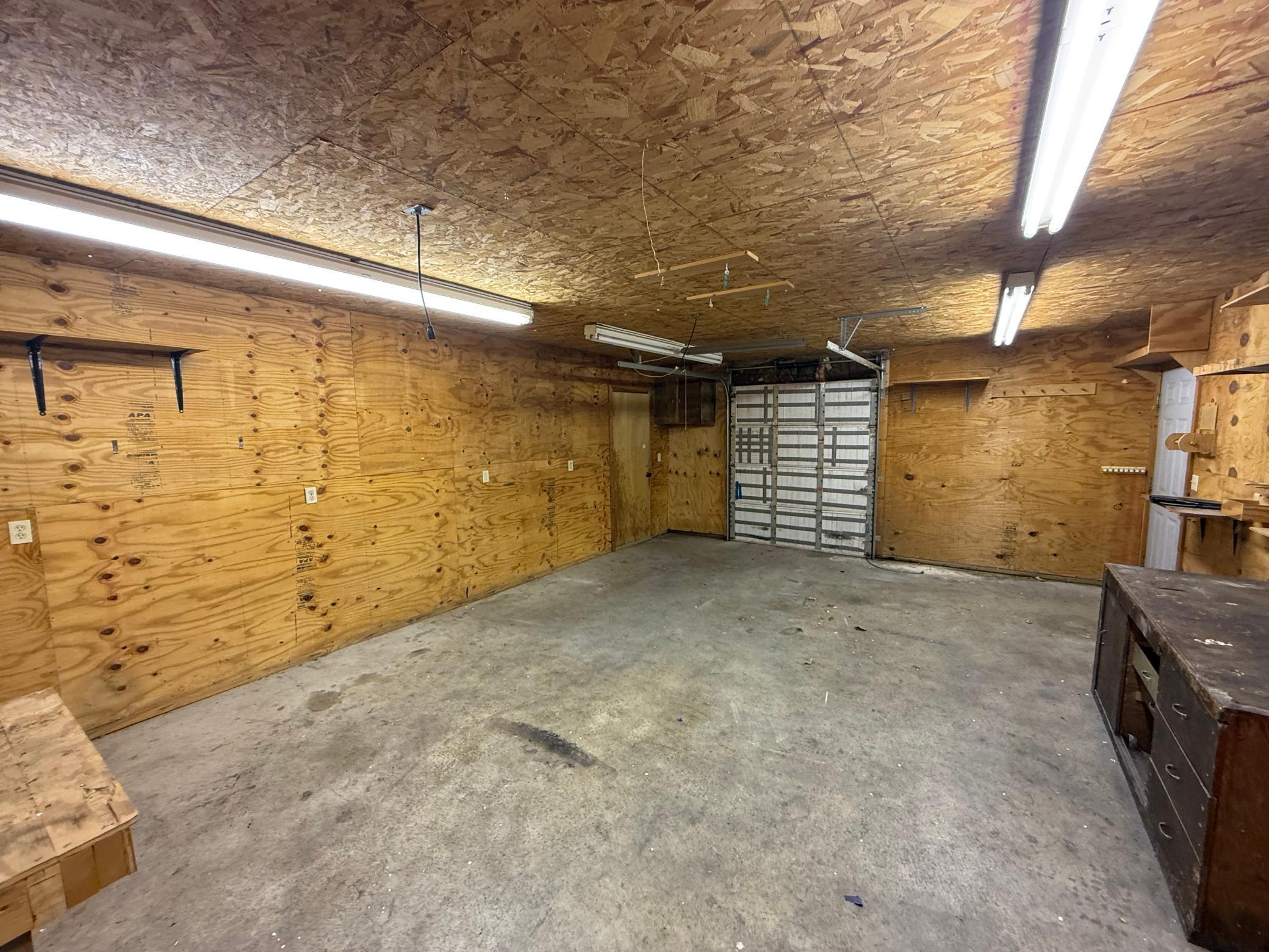 400 S Swift Avenue