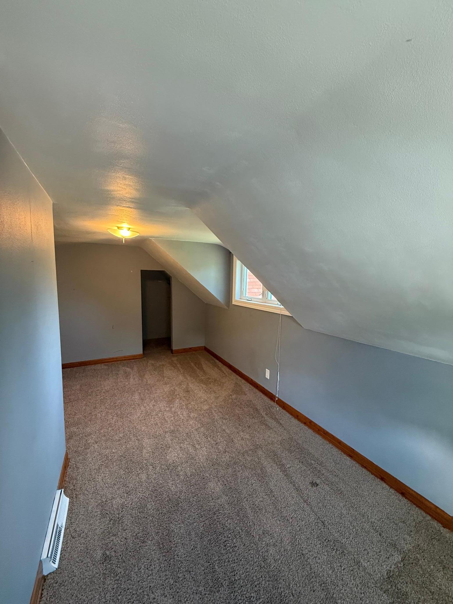 400 S Swift Avenue