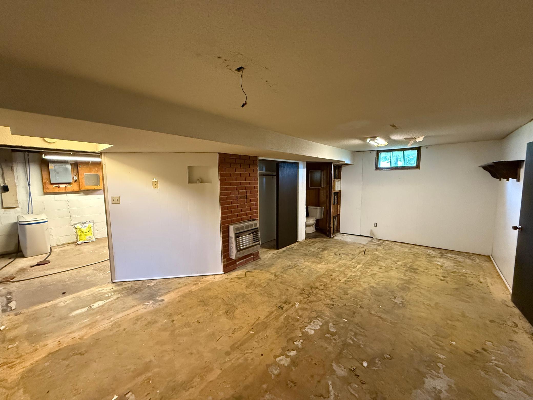 400 S Swift Avenue