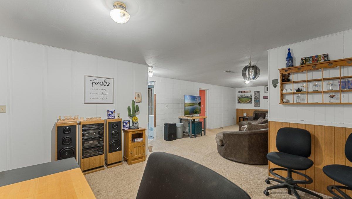 2405 Centennial Drive