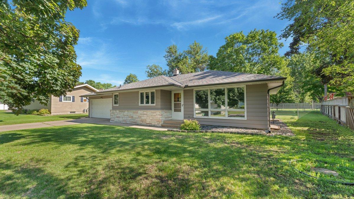 2405 Centennial Drive