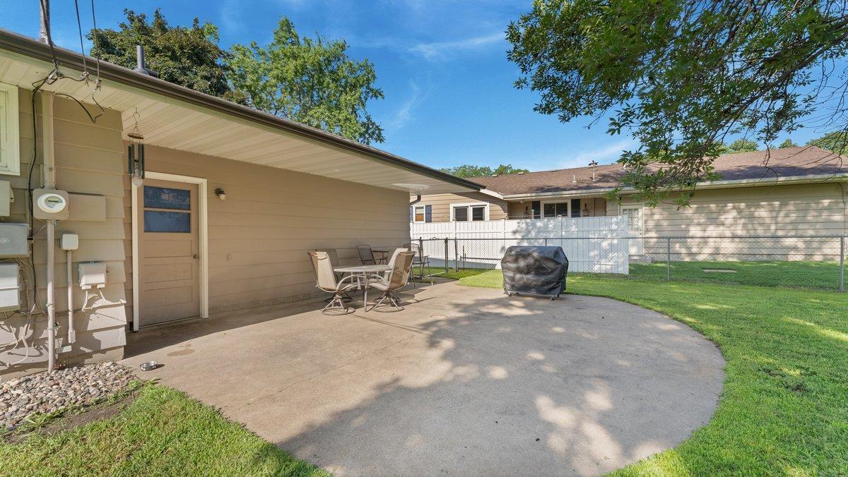 2405 Centennial Drive