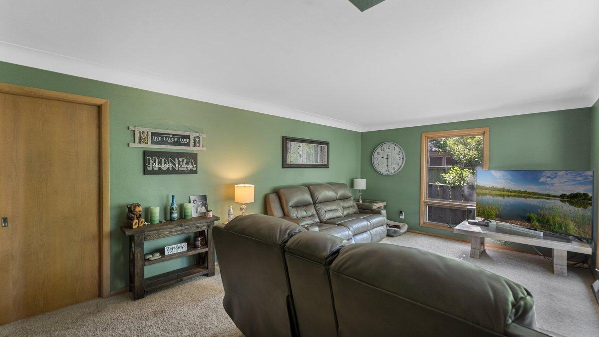 2405 Centennial Drive