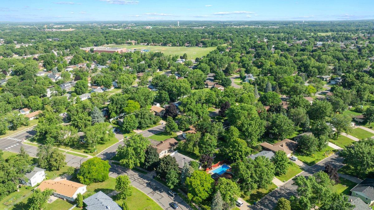 2405 Centennial Drive