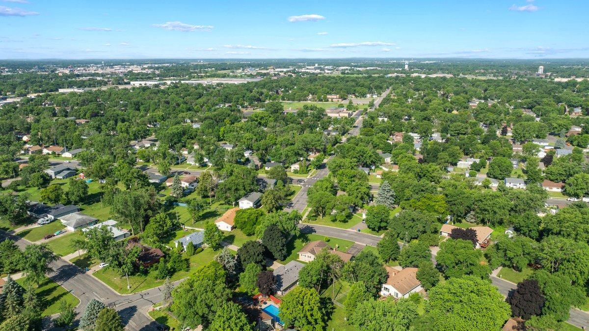 2405 Centennial Drive
