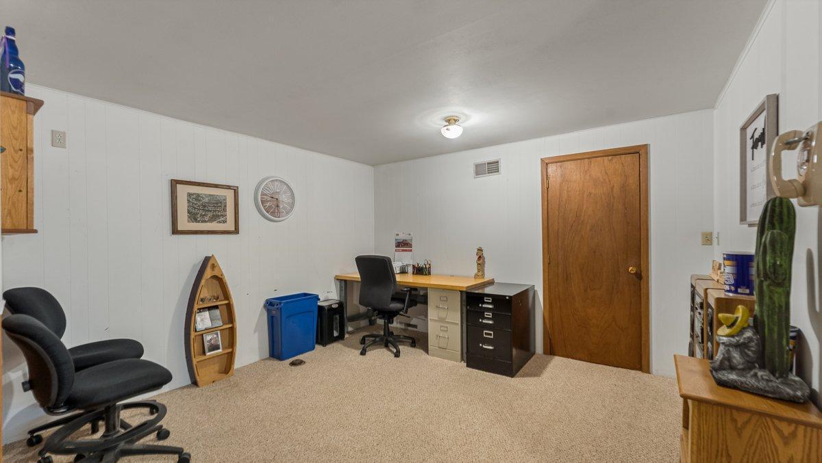 2405 Centennial Drive