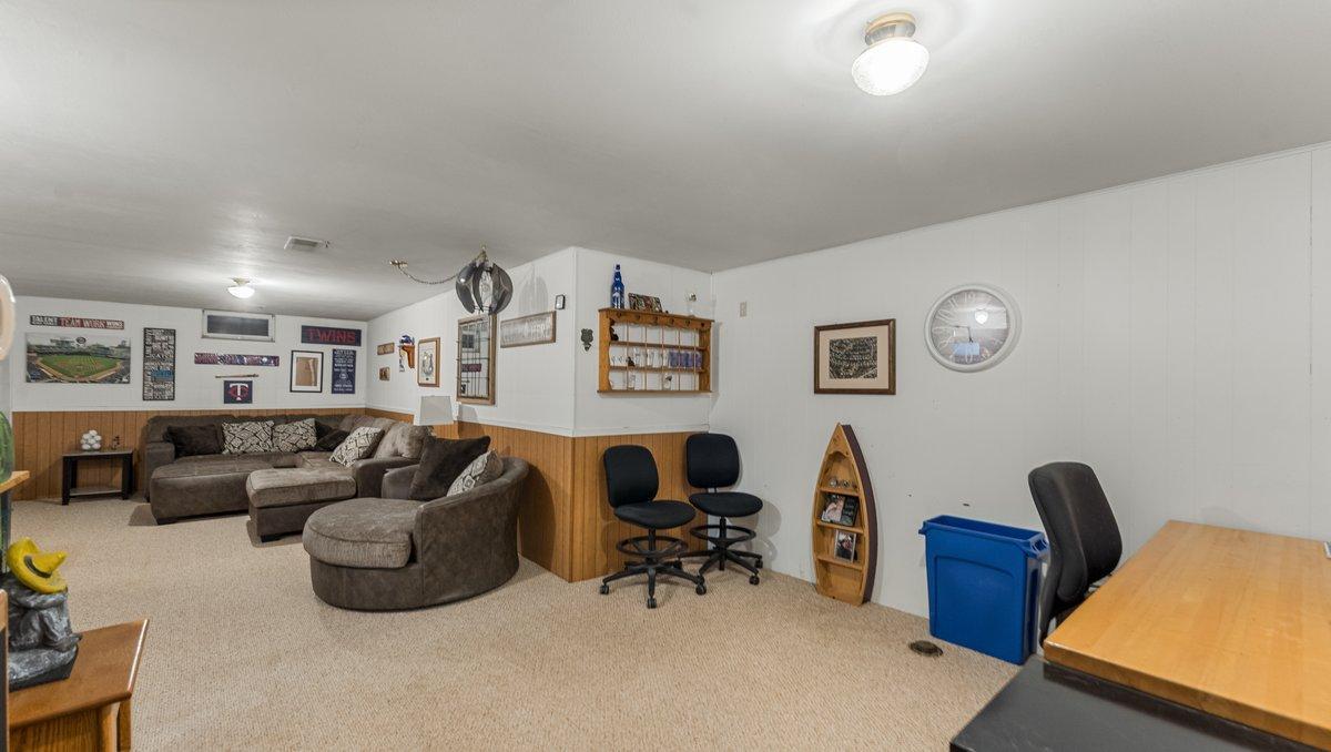 2405 Centennial Drive