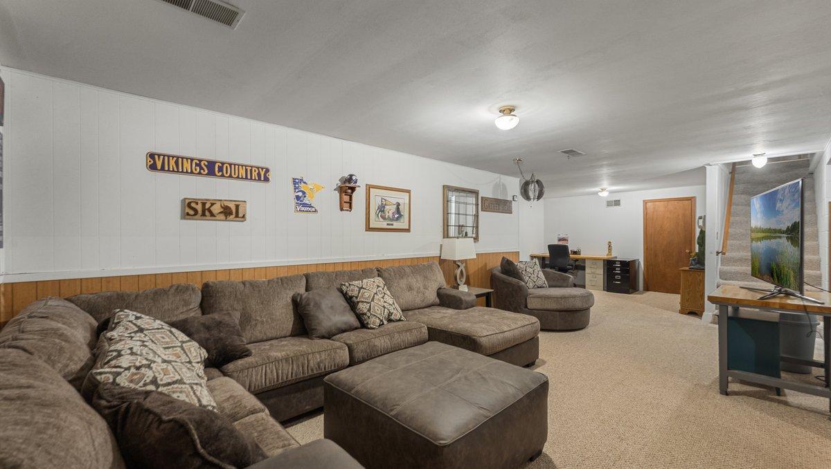 2405 Centennial Drive