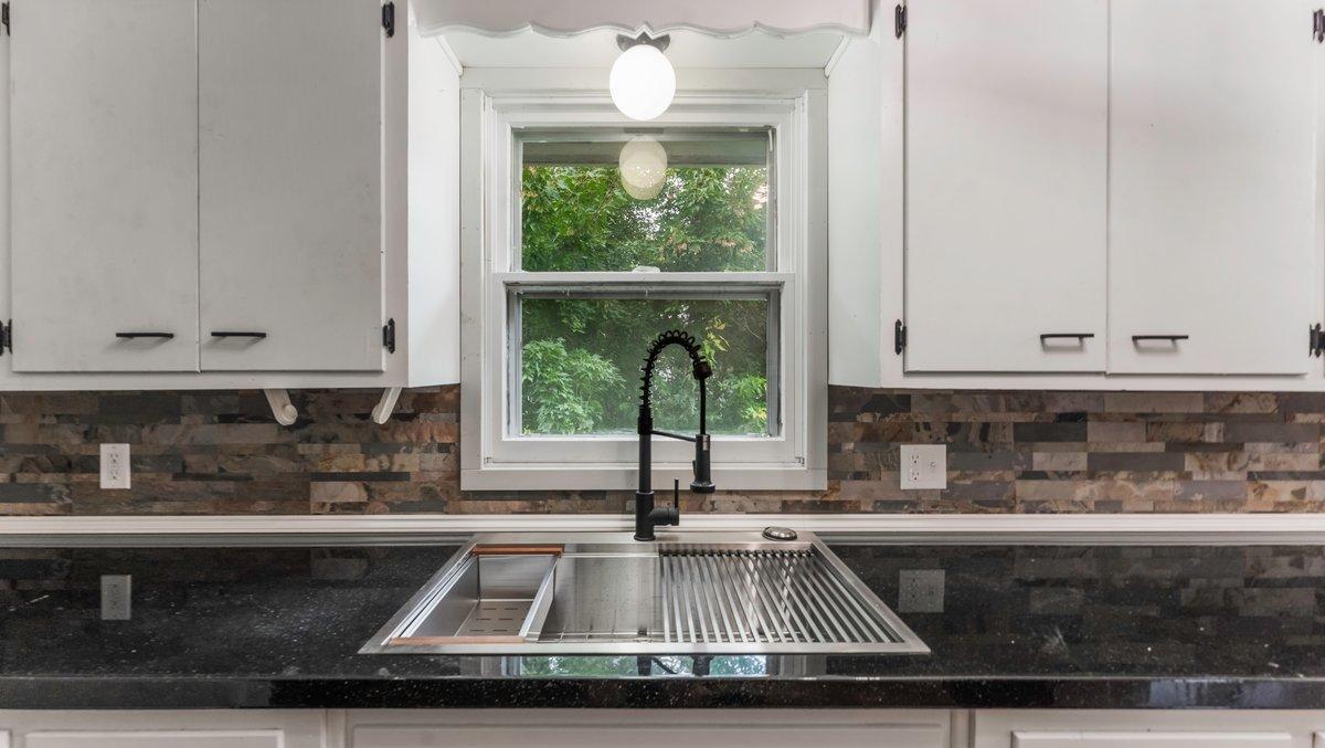 117 W Lockerbie Street