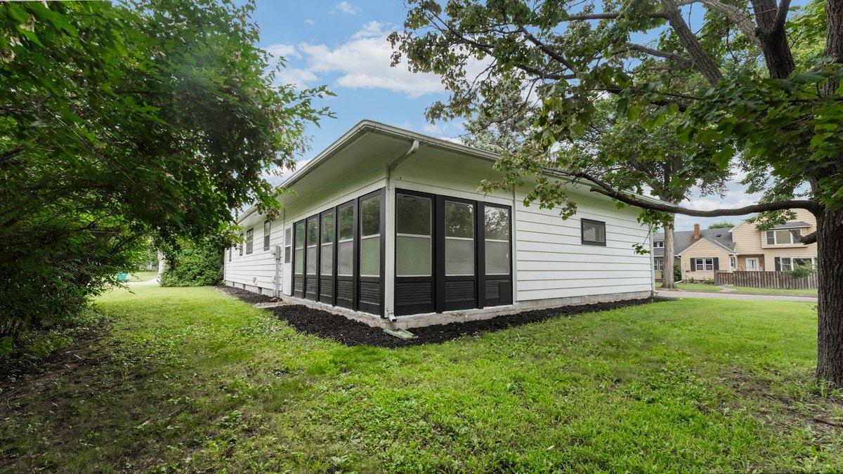 117 W Lockerbie Street