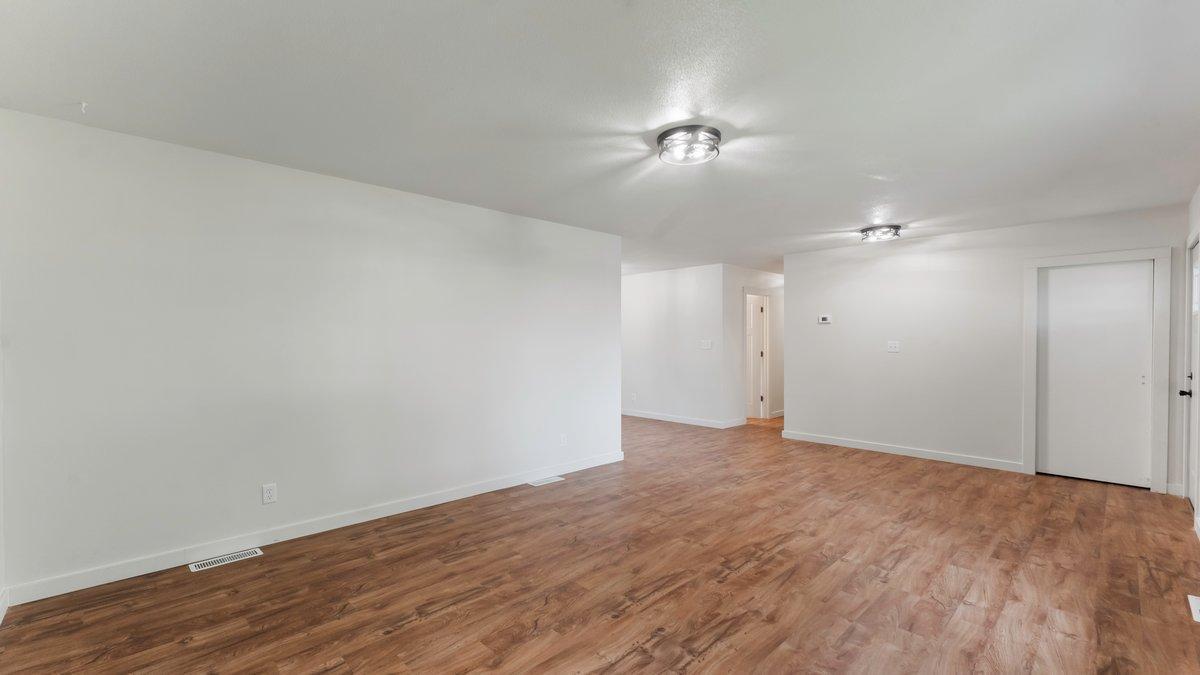 117 W Lockerbie Street