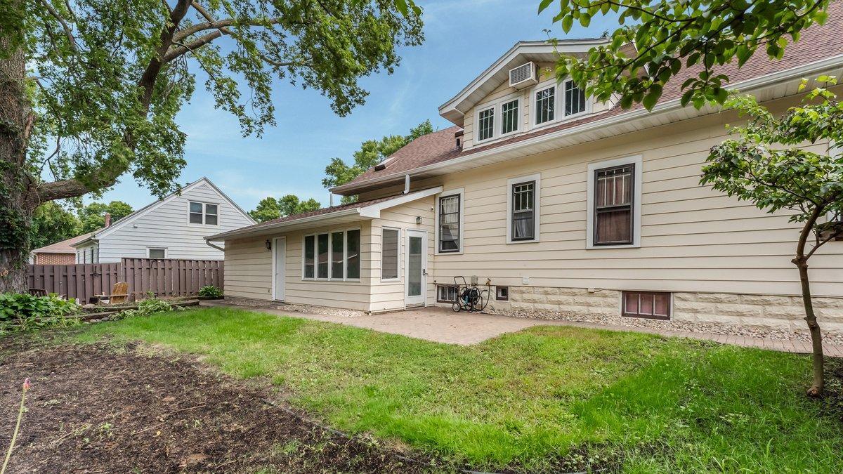 702 Monongalia Avenue SW