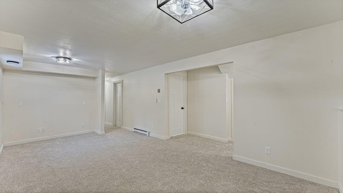 829 Pleasantview Drive SE