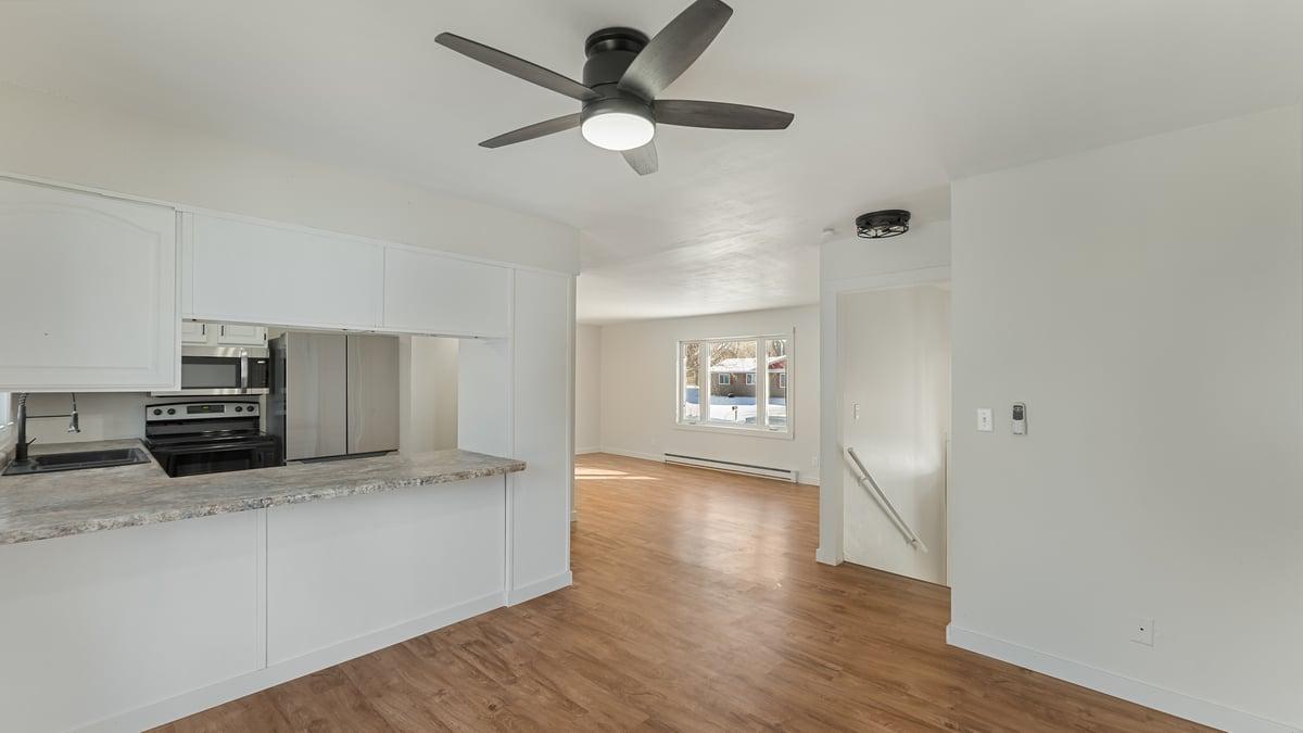 829 Pleasantview Drive SE