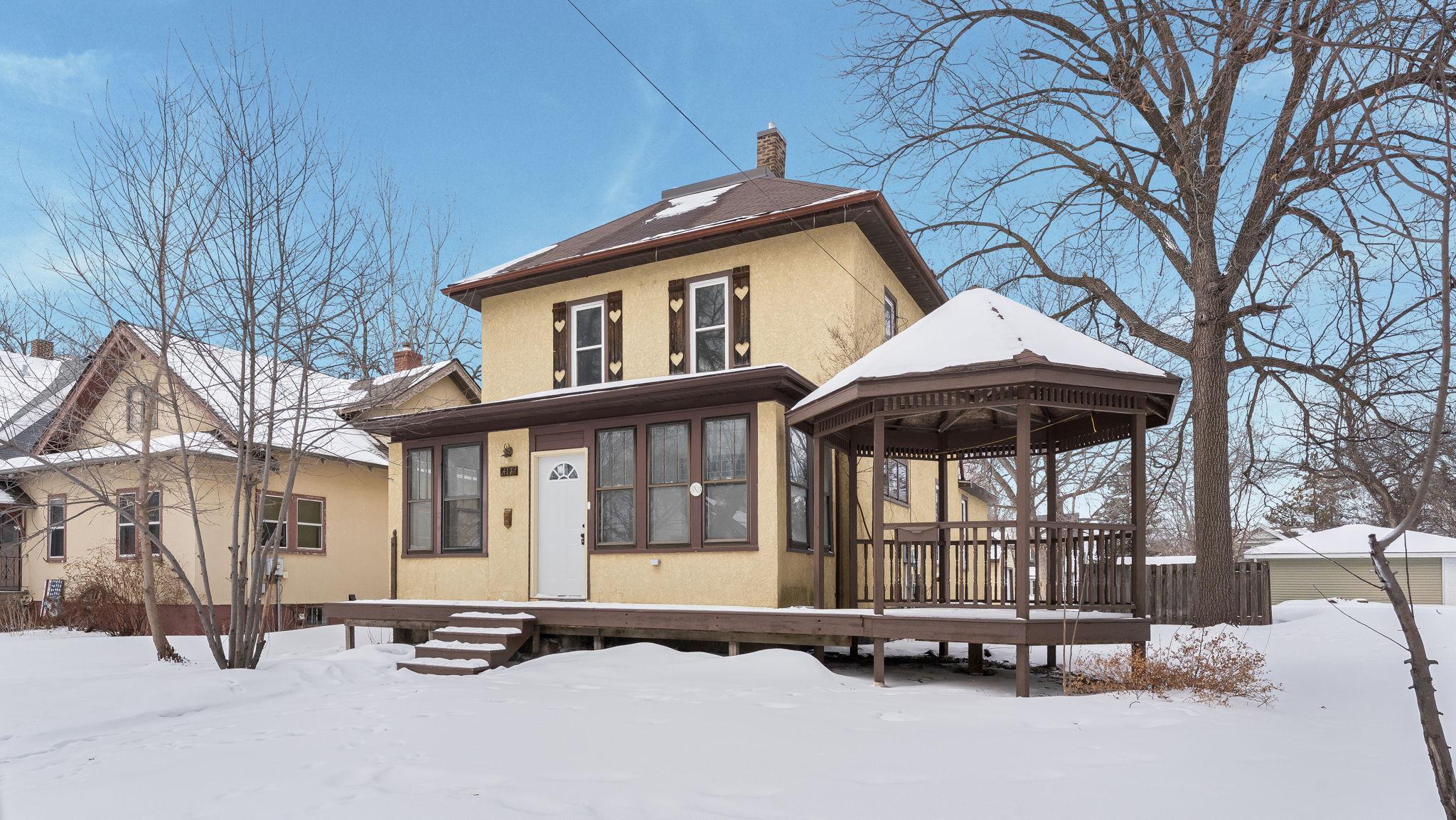 417 Becker Avenue SE