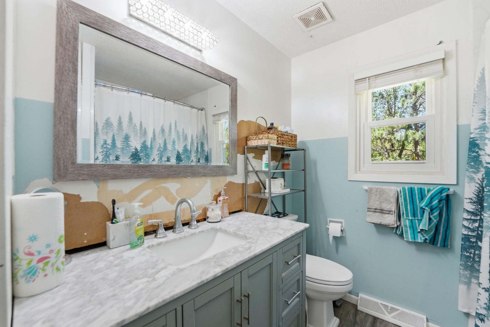 305 8th Street N