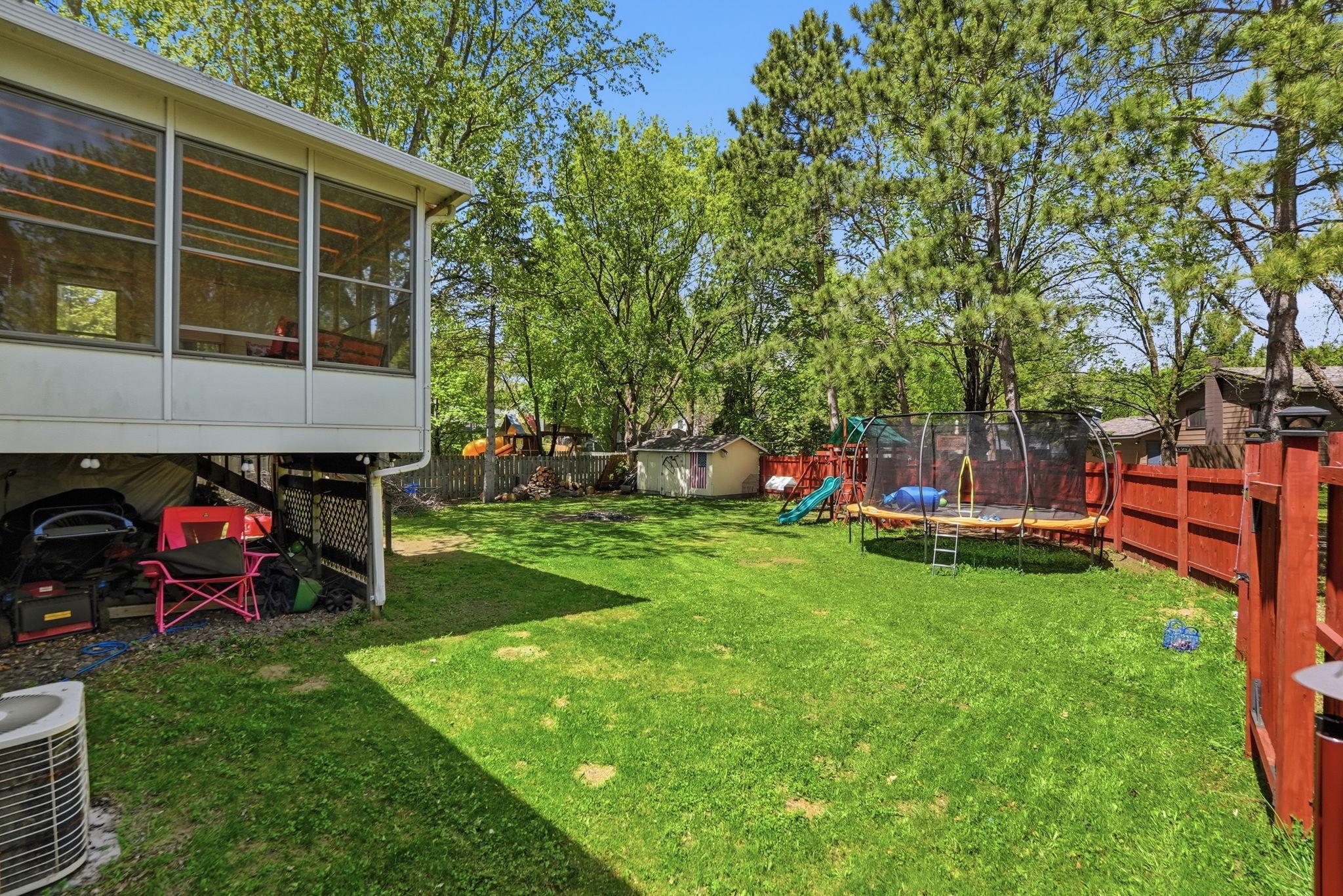 305 8th Street N