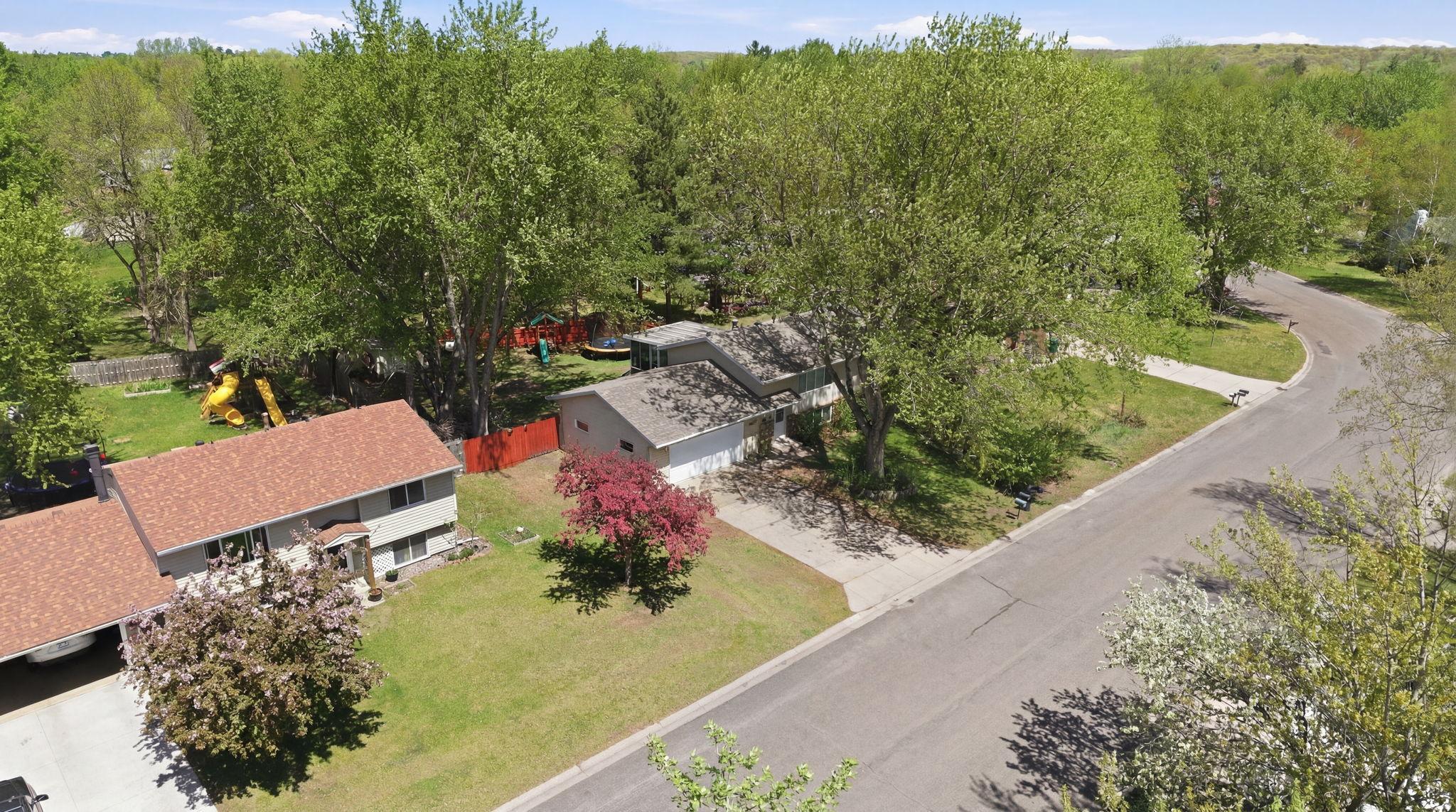 305 8th Street N