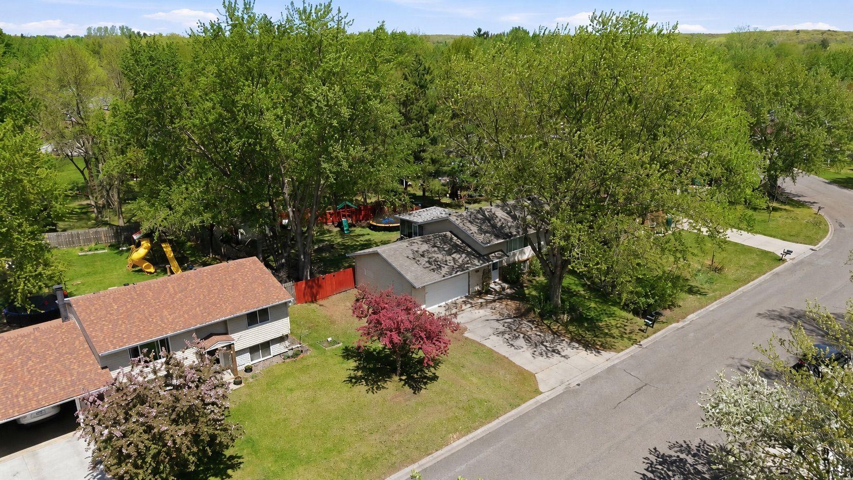 305 8th Street N