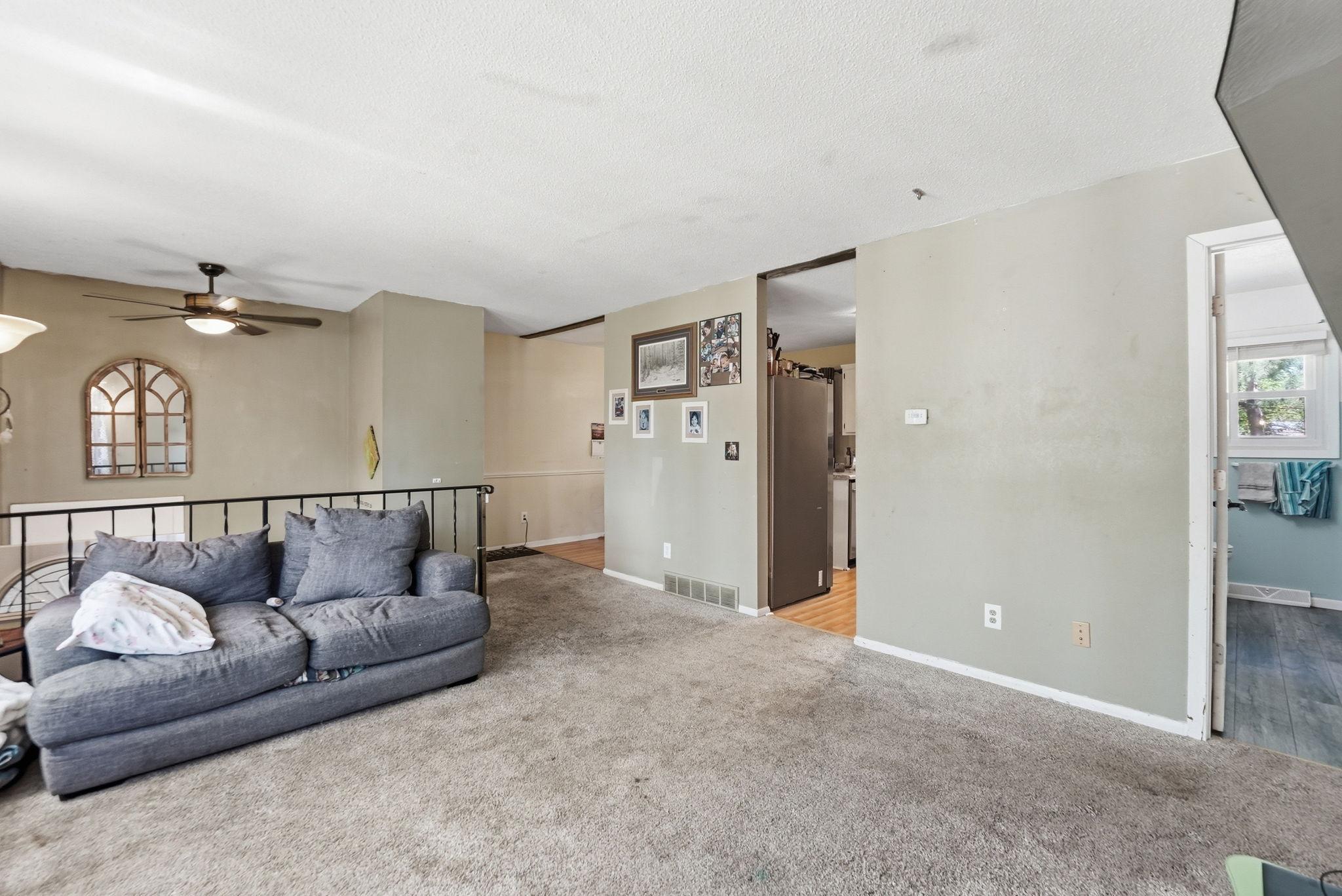 305 8th Street N