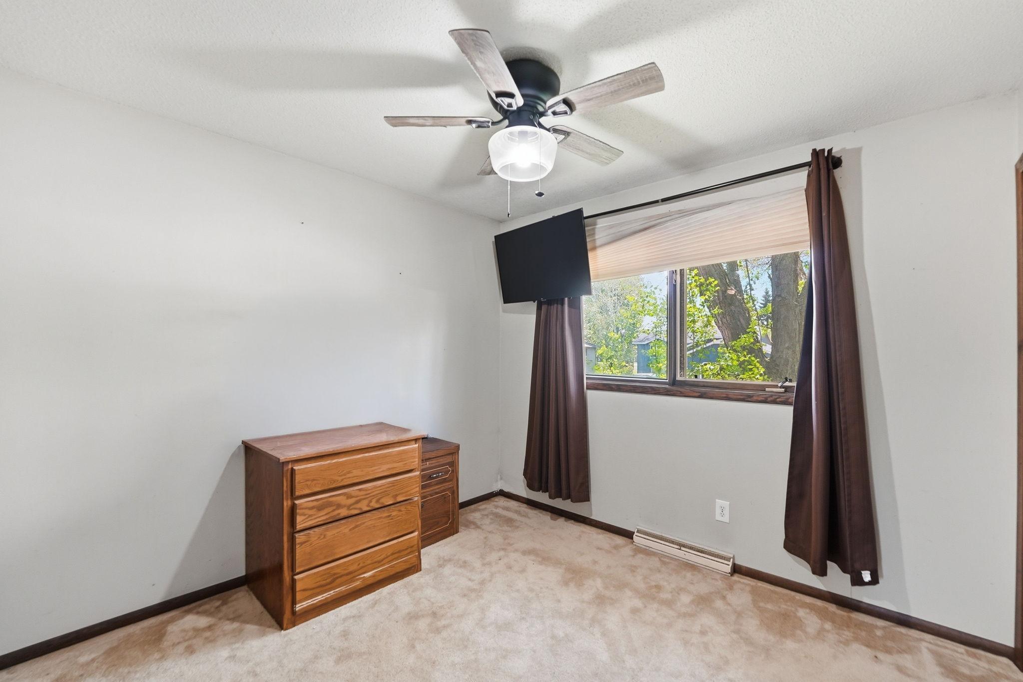 305 8th Street N