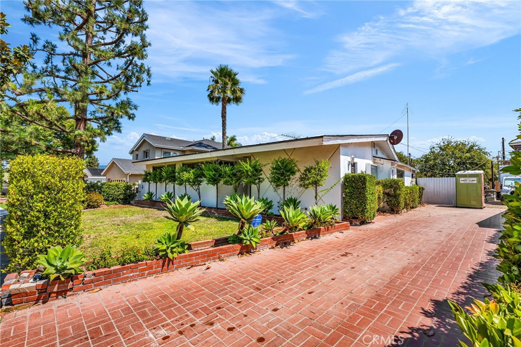 5723 West 74th Street